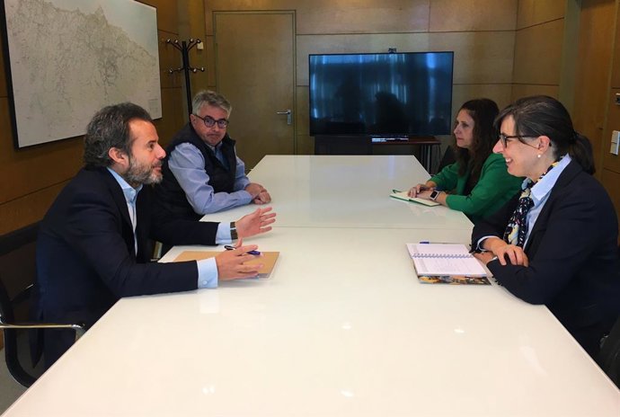 Foto Reunión Viceconsejera Medio Ambiente Con Ayto Oviedo