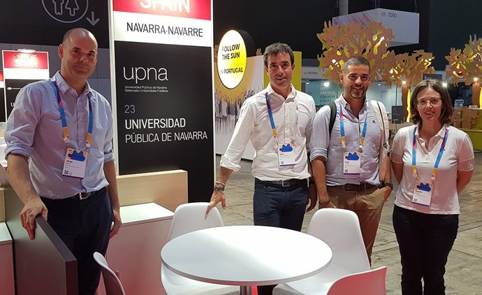 Archivo - De izda. A dcha., el vicerrector de Internacionalización y Cooperación de la UPNA, Jorge Elso Torralba; los profesores Iñigo de la Parra Laita e Iñigo Virto Quecedo y la jefa de sección de Internacionalización y Cooperación, Begoña Ballaz Torr