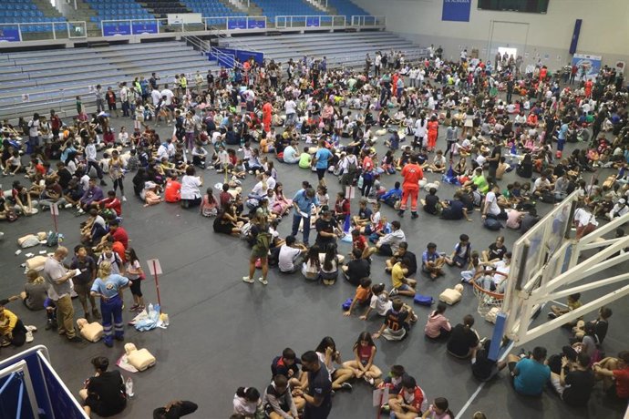 Jóvenes de Almería participan en la Cardiomaratón061