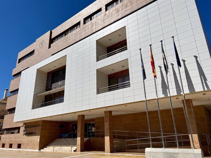 Fachada del Ayuntamiento de Fuengirola