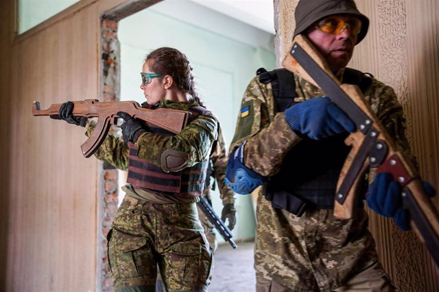 Archivo - Entrenamiento militar de las Fuerzas Armadas ucranianas en Leópolis