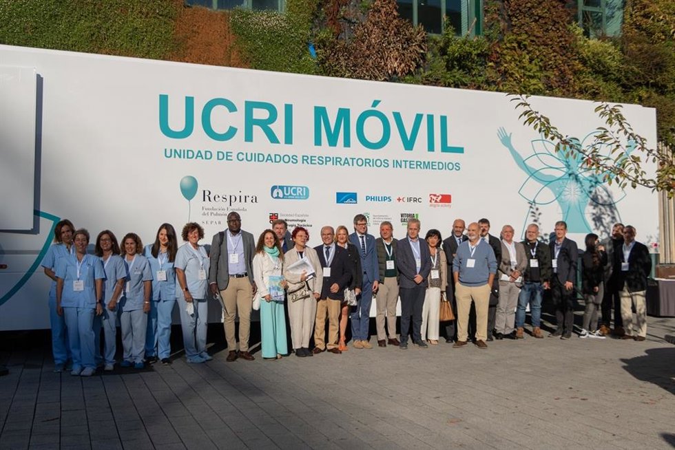 Donan una UCRI móvil a la Federación Internacional de la Cruz Roja para su uso en África