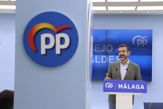 Ramón Fernández-Pacheco, consejero de Sostenibilidad, Medio Ambiente y Economía Azul y portavoz de la Junta de Andalucía, en la clausura del Consejo de Alcaldes del PP de Málaga