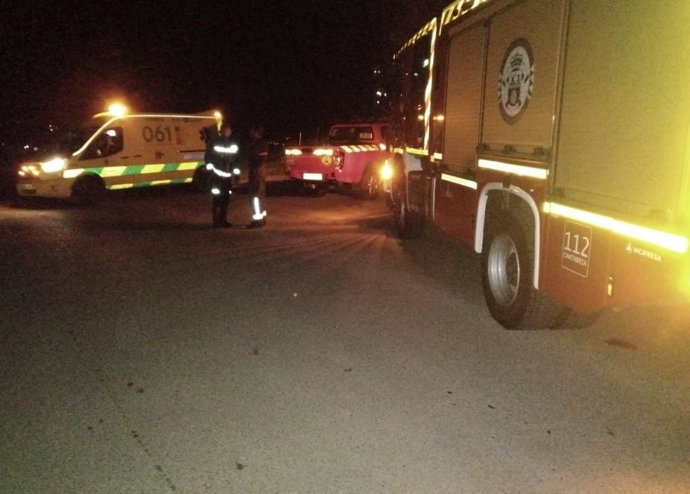 Rescatado un hombre mayor que se había perdido en una zona de maleza y zarzas en Comillas.