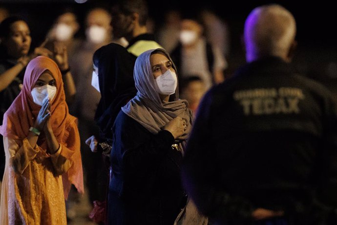 Archivo - Colaboradores afganos llegan a la Base Aérea de Torrejón de Ardoz en un avión procedente de Islamabad (Pakistán), a 10 de agosto de 2022, en Torrejón de Ardoz, Madrid (España). España evacuó ayer a un nuevo grupo de alrededor de 300 excolabora