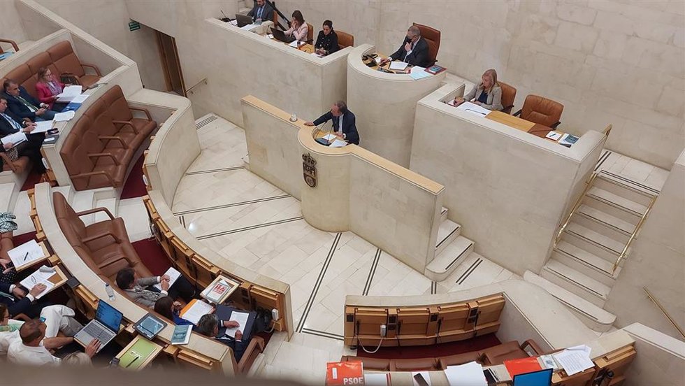 Archivo - Parlamento de Cantabria. Pleno