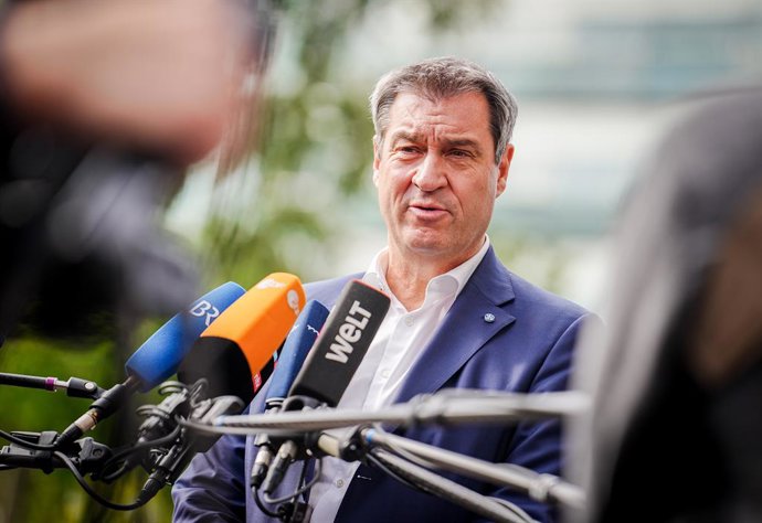 FILED - 04 October 2022, Berlin: Markus Soeder, CSU chairman and Minister President of Bavaria, gives a press statement upon arrival for the the Minister Presidents' Conference at the State Representation of Lower Saxony. The meeting will focus on the e