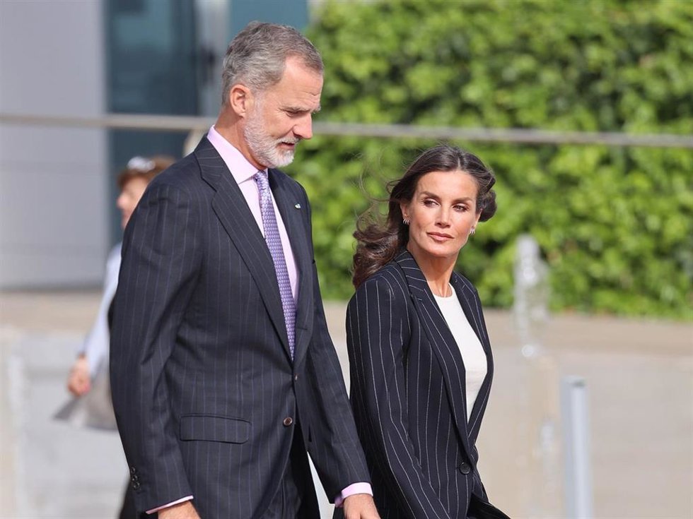 DON FELIPE Y DOÑA LETIZIA EMPRENDEN SU VIAJE DE ESTADO