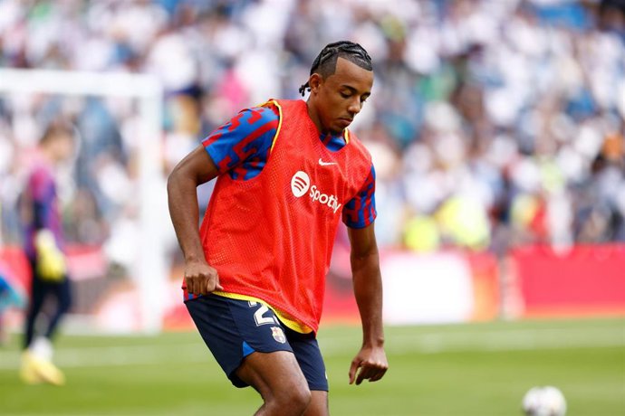 Jules Koundé con el FC Barcelona