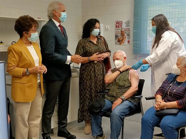 El consejero de Sanidad de la Comunidad de Madrid, Enrique Ruiz Escudero