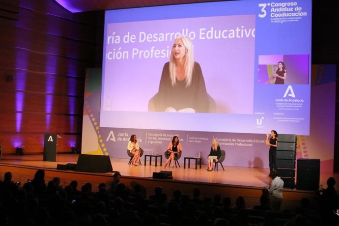 Loles López y Patricia del Pozo inauguran en Cádiz el III Congreso Andaluz de Coeducación