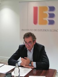 El IEE pide mejores incentivos fiscales a los planes privados de pensiones tras el desplome de aportaciones