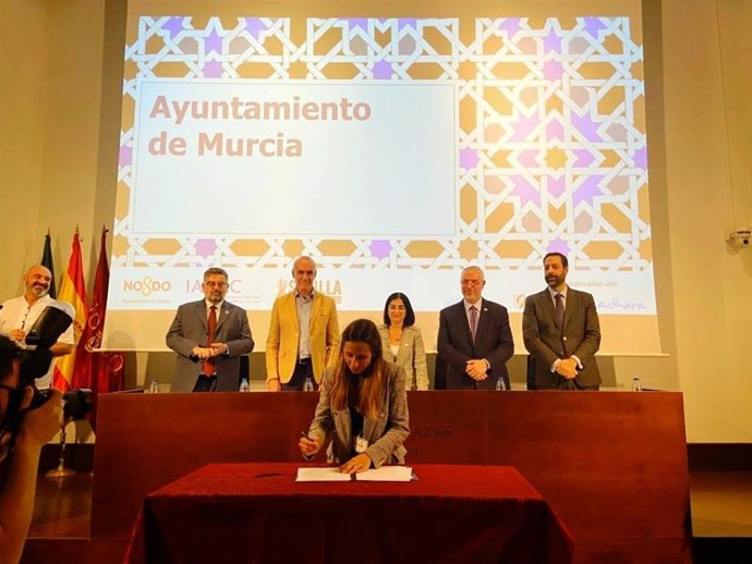 Imagen de la firma de la Declaración de Sevilla