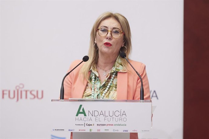 Clausura a cargo de la consejera de Economía, Hacienda y Fondos Europeos, Carolina España, durante la primera sesión de las II Jornadas de Europa Press 'Andalucía hacia el futuro' en la Fundación Cajasol, a 17 de octubre de 2022 en Sevilla (Andalucía, E