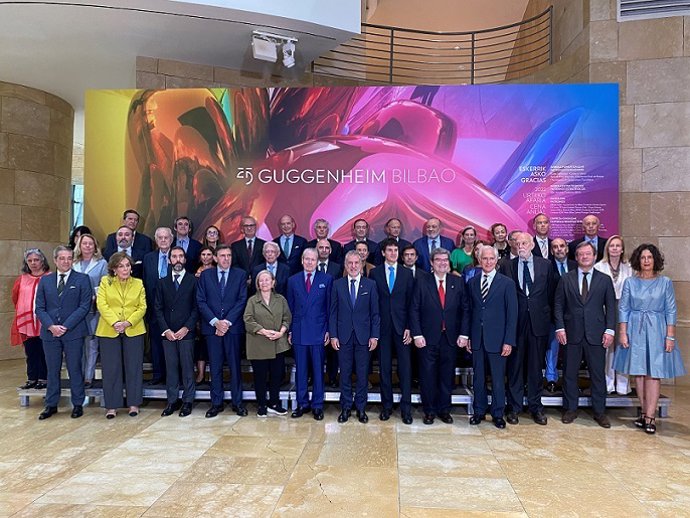 Reunión de los patronos del Museo Guggenheim en Bilbao