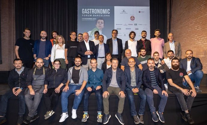 Foto de família en la presentació de la nova edició del Gatronomic Forum Barcelona