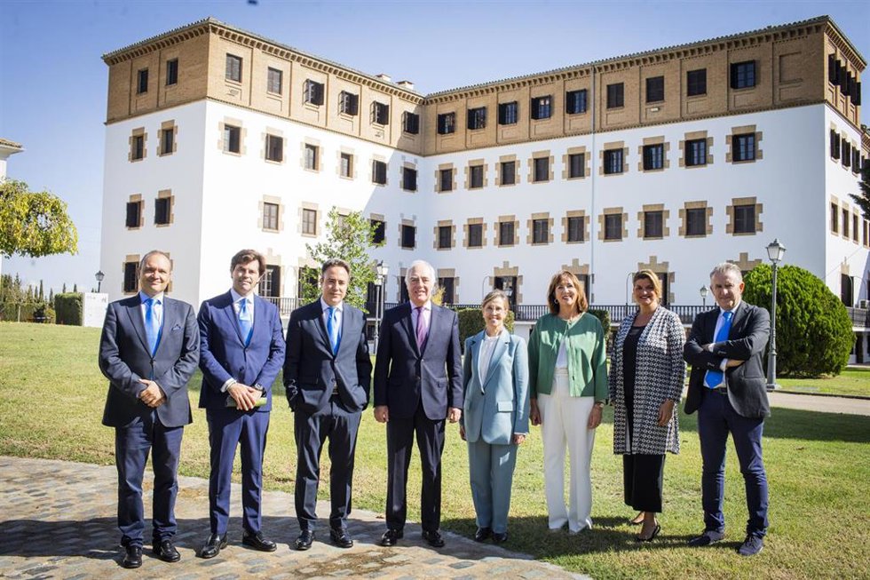 Fundación Ibercaja y Fundación para el Desarrollo Directivo impulsan el campus Ibercaja como referente en formación experiencial.