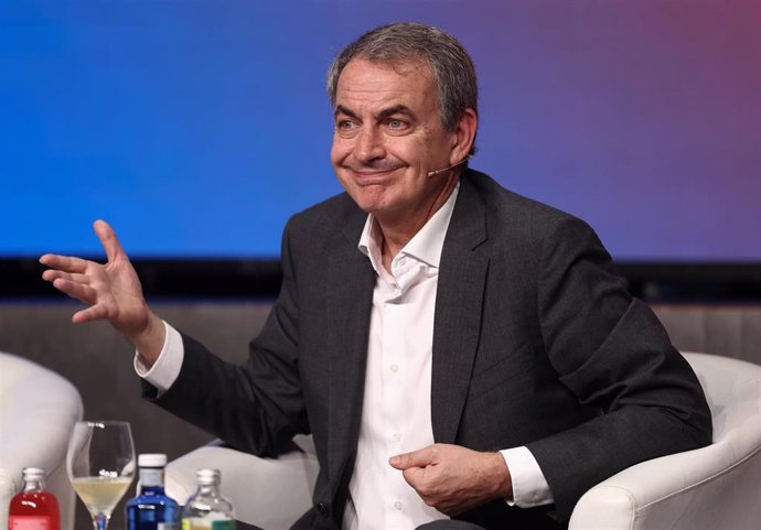 El expresidente del Gobierno José Luis Rodríguez Zapatero participa en la mesa 'Una mirada europea y española sobre Latinoamérica' en Casa América, a 17 de octubre de 2022, en Madrid (España). 