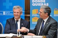 Rueda reivindica el papel de la administración de Correos de Uruguay en la presentación de dos sellos del Xacobeo