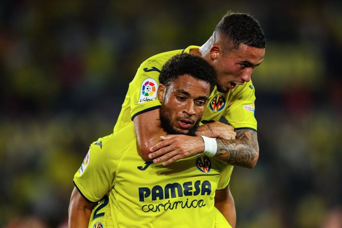 Arnaut Danjuma of Villarreal celebrates a goal with teammates during the Santander League match between Villareal CF and Club Atletico Osasuna at the Ceramica Stadium on October 17, 2022, in Valencia, Spain.