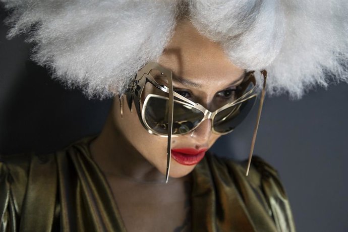 Imagen de Lady Blackbird