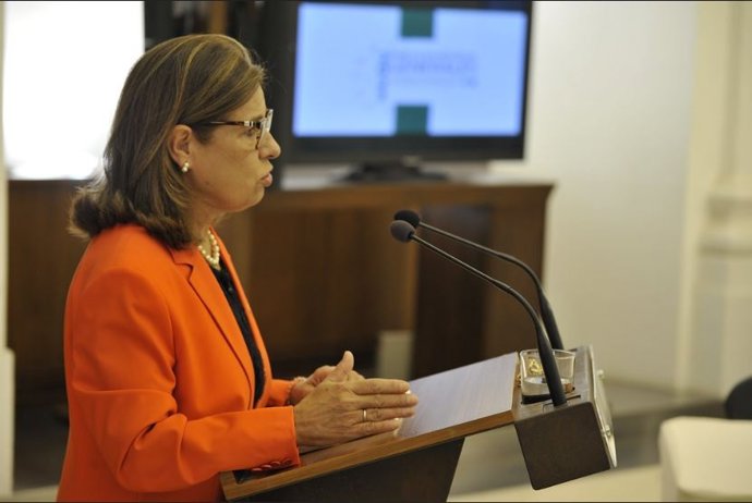 La vicepresidenta primera y consejera de Hacienda y Administración Pública, Pilar Blanco-Morales, presenta en rueda de prensa los presupuestos para 2023