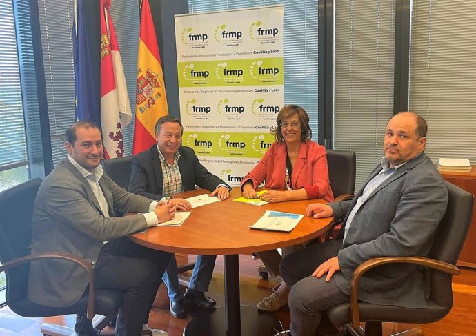 Reunión entre Conferco y la FRMP para buscar soluciones al sector del comercio.