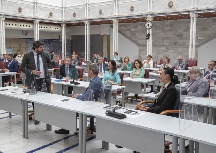 El presidente del Consejo de Gobierno, Fernando López Miras, comparece ante el Pleno de la Asamblea Regional