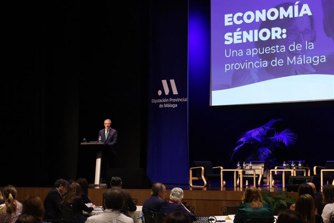 Salado en la jornada 'Economía sénior: una apuesta de la provincia de Málaga'