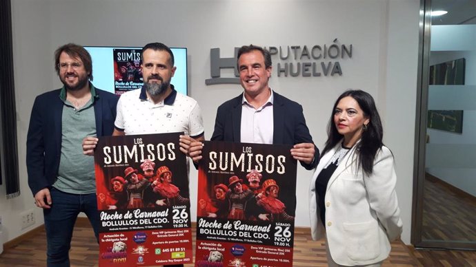 Presentación en la Diputación de Huelva de la actaución de la comparsa 'Los sumisos'  en Bollullos par del Condado.