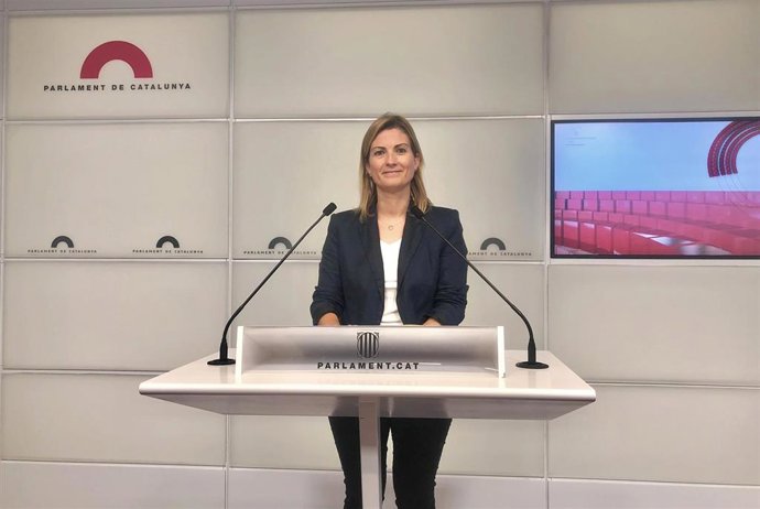 La diputada de ERC Raquel Sans, en rueda de prensa.