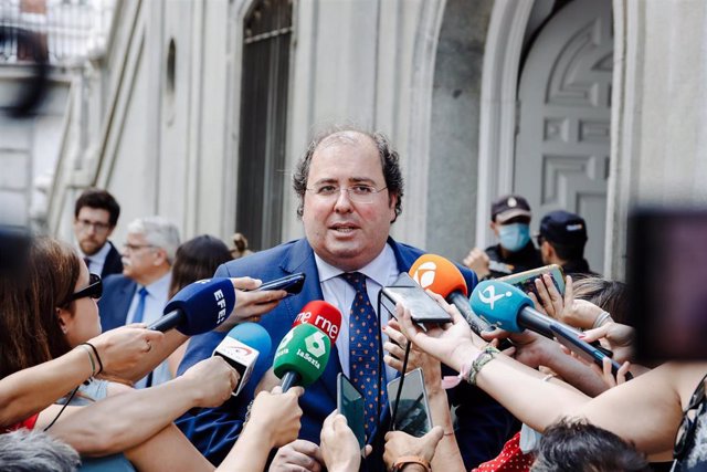 Archivo - El diputado del PP Alberto Casero tras ser interrogado por el juez que le investiga en el Tribunal Supremo.