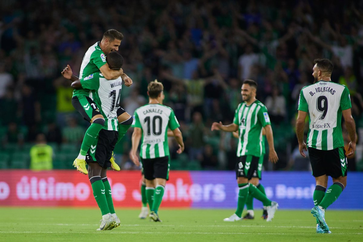 El Betis defiende su plaza Champions en Cádiz y la Real Sociedad busca ...