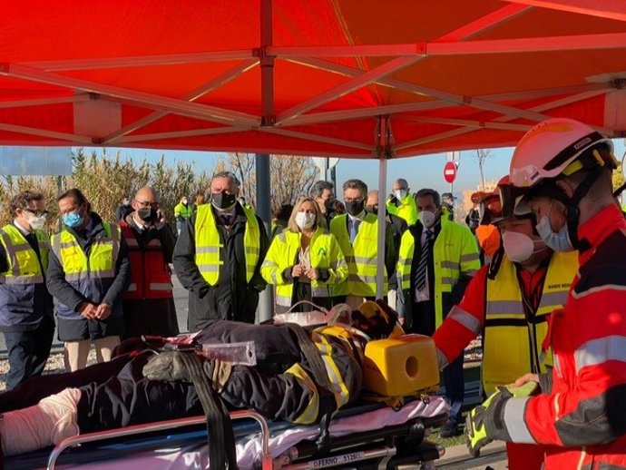 Archivo - Simulacro de emergencia del metro de Granada, en imagen de archivo