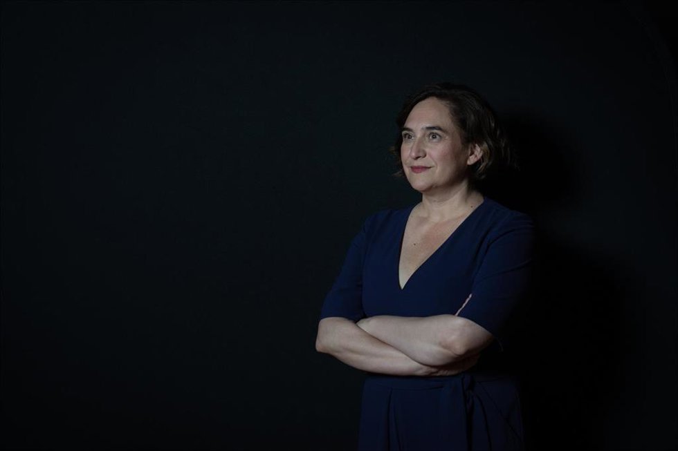Archivo - La alcaldesa de Barcelona, Ada Colau, posa para Europa Press, en el Ayuntamiento de Barcelona, a 28 de julio de 2022, en Barcelona