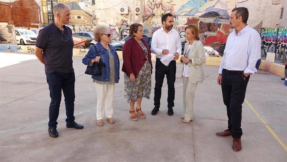 Málaga.- PSOE Málaga pide un plan estratégico de limpieza en los barrios con atención a "los puntos negros" de la ciudad