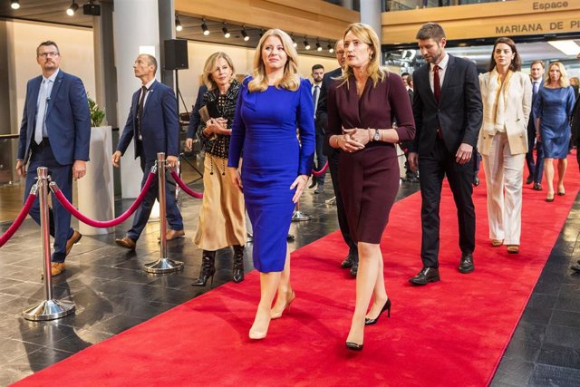 Roberta Metsola, presidenta del Parlamento Europeo, recibe a Zuzana Caputova, presidenta de Eslovaquia