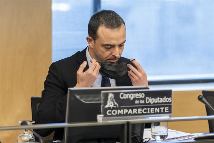 Archivo - El secretario de Estado de Política Territorial, Alfredo González Gómez, a su llegada a una Comisión de Política Territorial en el Congreso de los Diputados, a 26 de octubre de 2021, en Madrid, (España). La comparecencia tiene como objetivo in