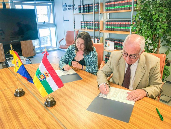 El Gobierno de La Rioja y el Ayuntamiento de Agoncillo firman un convenio para la construcción de un nuevo edificio para el CEIP José María de la Vega