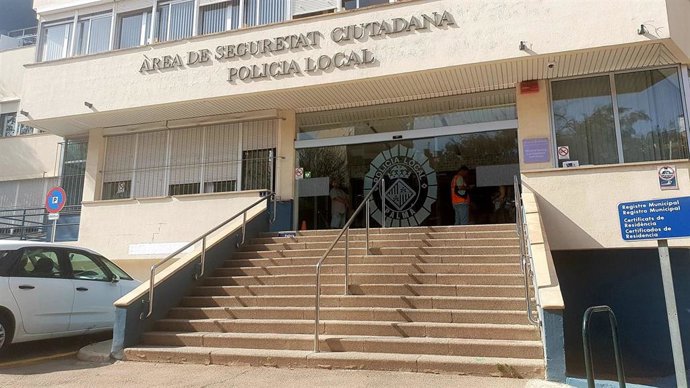 Entrada de la Policía Local de Palma.