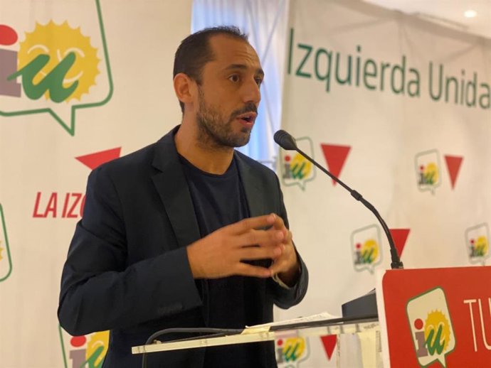Archivo - El coordinador provincial de IU en Córdoba, Sebastián Pérez.