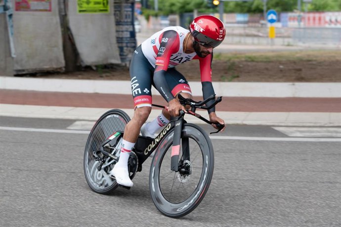 Archivo - El ciclista colombiano Fernando Gaviria durante el Giro de Italia 2022