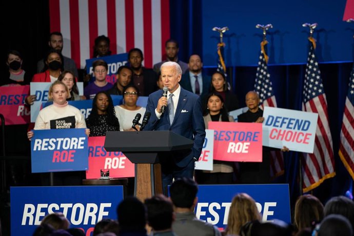 18 October 2022, US, Washington: US President Joe Biden addresses the crowd on the topic of abortion at Howard Theatre right before the midterms. Photo: Jordan Tovin/SOPA Images via ZUMA Press Wire/dpa