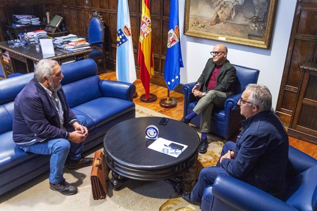 Reunión Manuel Baltar (Presidente Da Deputación Ourense) Con Anxo Pérez Carballo (Secretario Comarcal Da Cig En Ourense), Acompañado De Plácido Álvarez Dobaño (Vicepresidente Da Deputación Ourense).