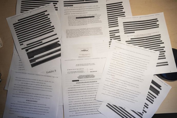 Archivo - El Departamento de Justicia de Estados Unidos publica una declaración jurada muy redactada utilizada para obtener una orden de registro de la finca del expresidente Donald Trump en Mar-A-Lago (Florida)