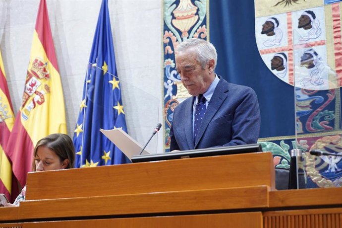 El presidente de las Cortes de Aragón, Javier Sada.