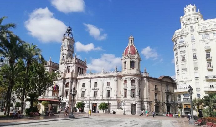 Archivo - Arxiu - Imatge de la plaa de l'Ajuntament de Valncia.