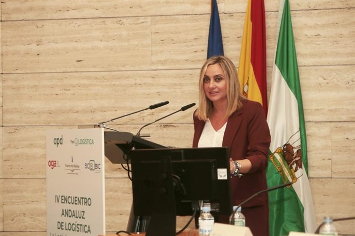 La consejera de Fomento, Articulación del Territorio y Vivienda, Marifrán Carazo, interviene en Málaga en el IV Encuentro Andaluz de Logística