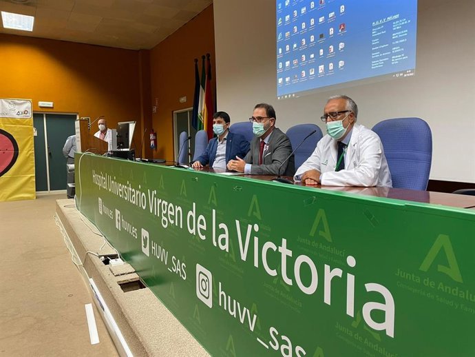 Nueve  asociaciones malagueñas abordan en el Clínico de Málaga aspectos relacionados con la sexualidad, la fertilidad y la maternidad en el cáncer de mama