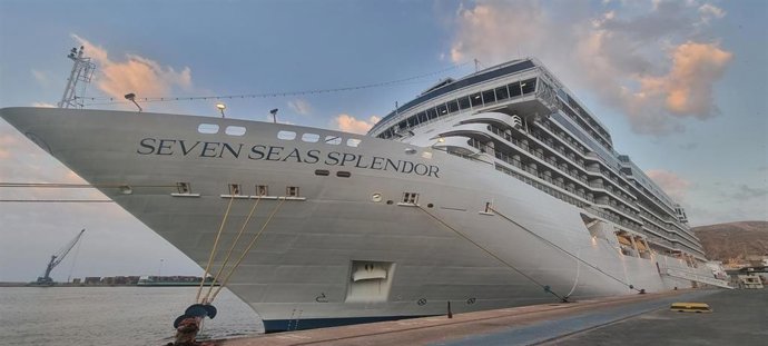 Crucero Seven Seas Splendor.
